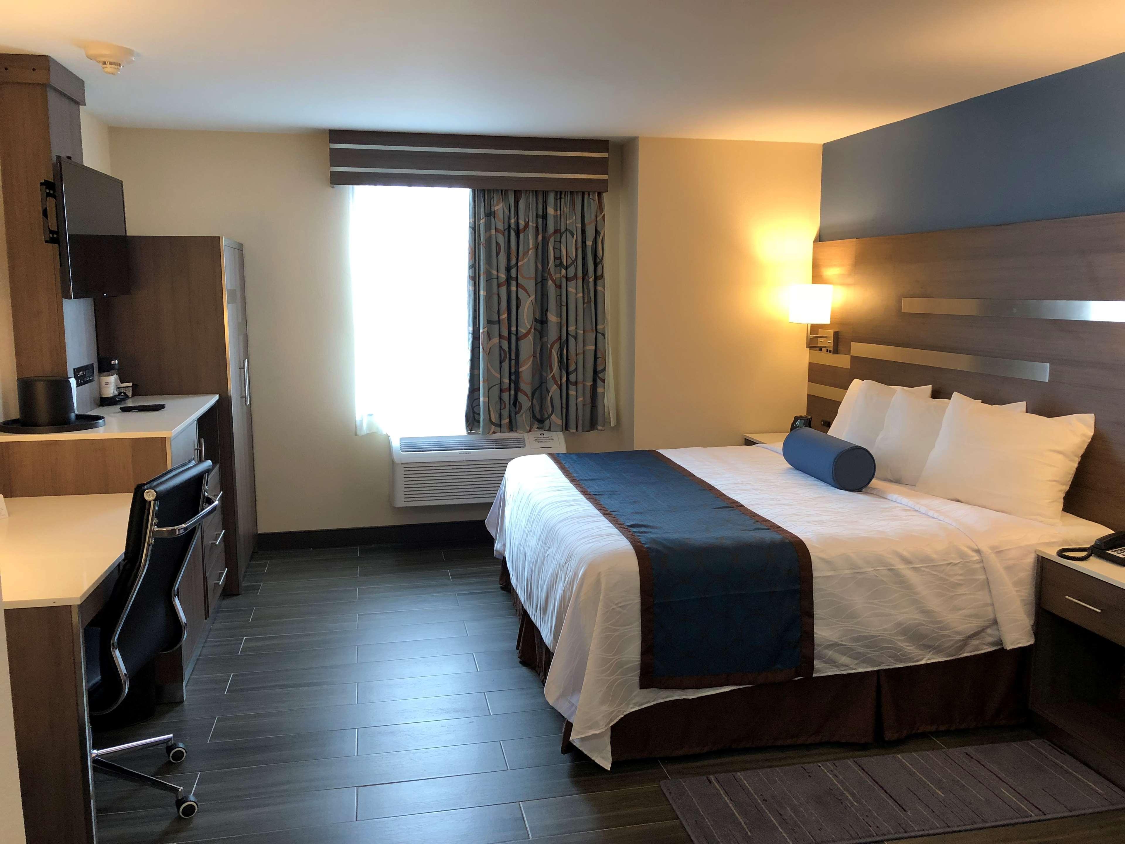 Best Western Plus Stadium Inn New York Esterno foto