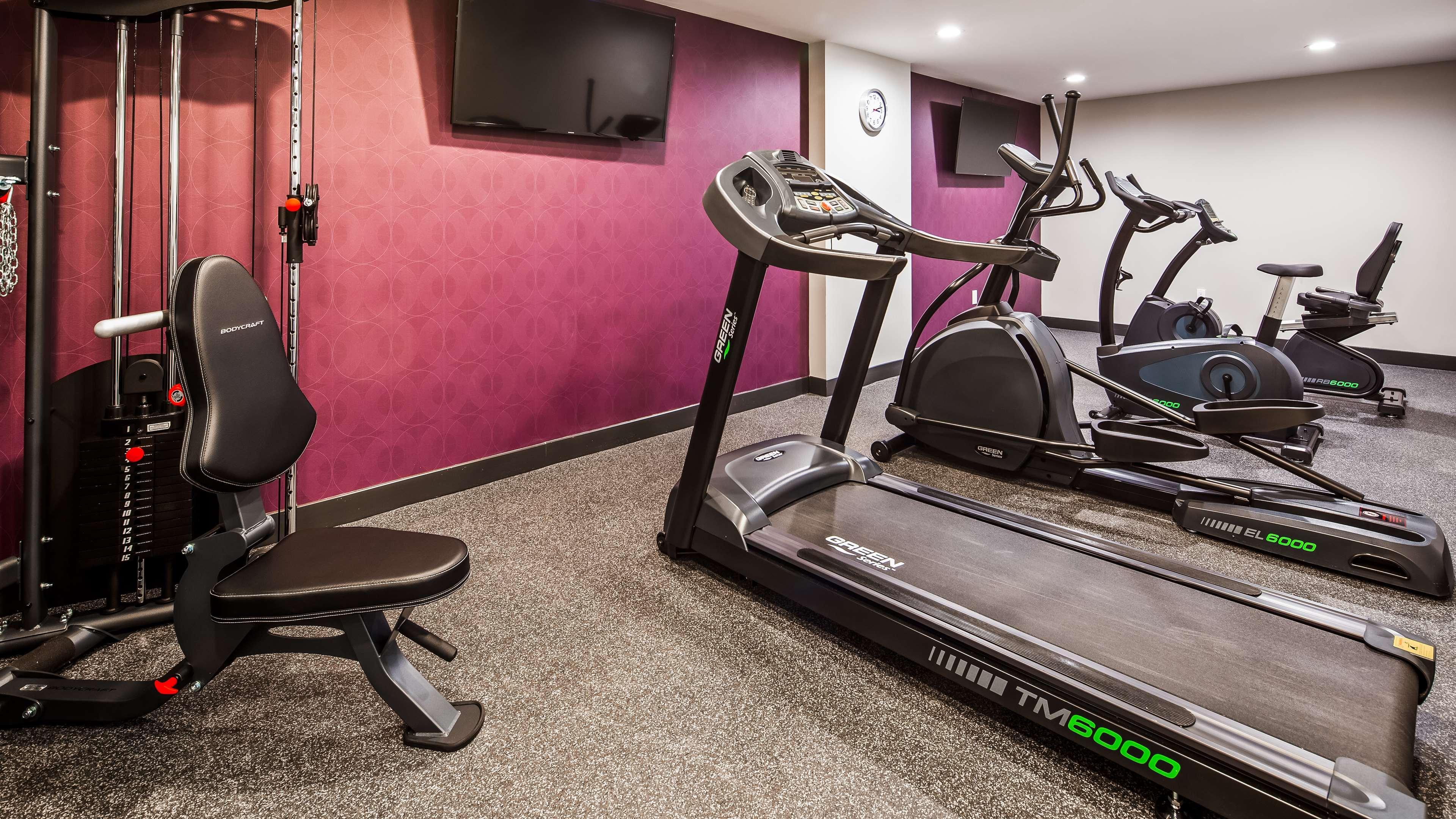 Best Western Plus Stadium Inn New York Esterno foto