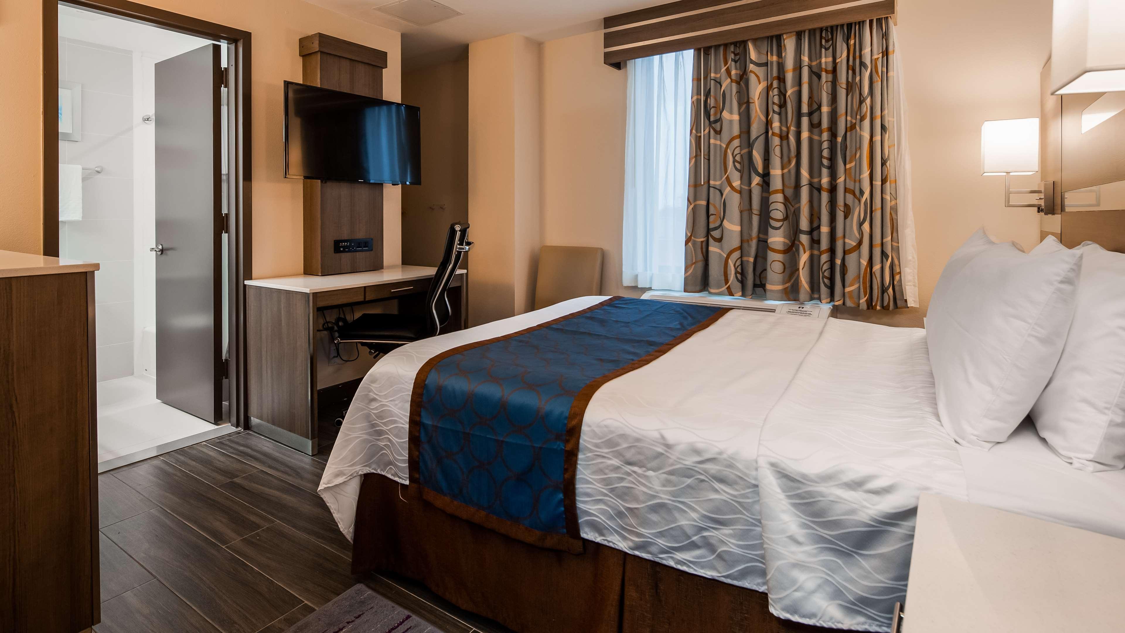 Best Western Plus Stadium Inn New York Esterno foto