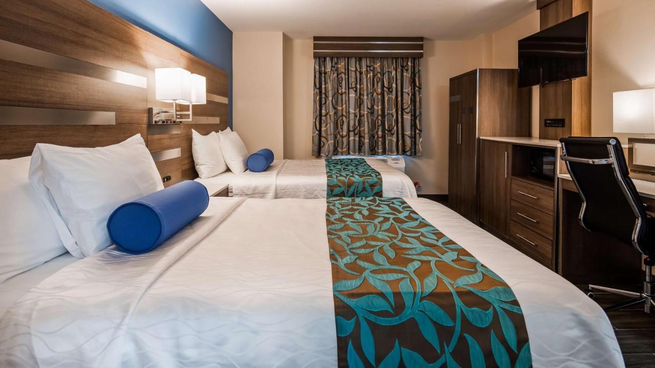 Best Western Plus Stadium Inn New York Esterno foto